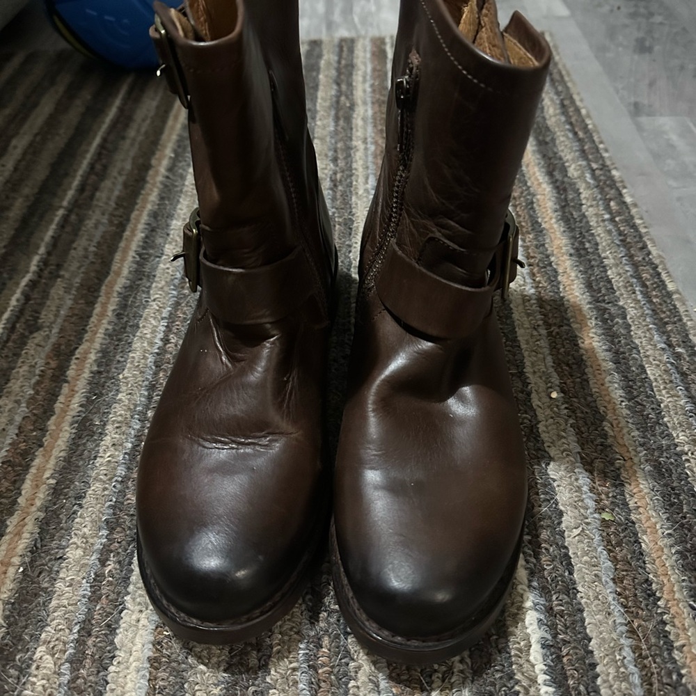 Frye Vicky Engineer Moto Brown Real Leather Belted Mid Calf Ankle Boot - Picture 3 of 13